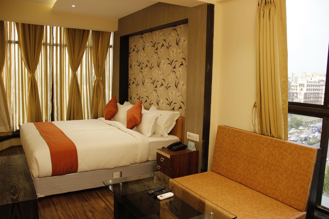 Regenta Inn Larica Kalküta Dış mekan fotoğraf
